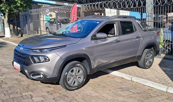 FIAT TORO 1.8 16V EVO FLEX FREEDOM AT6 FIAT TORO 1.8 16V EVO FLEX FREEDOM AT6